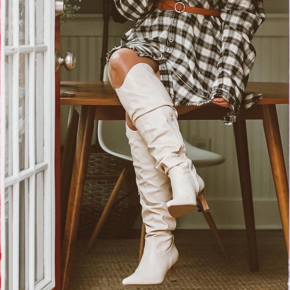 NEW!TANTUM HEELED SCRUNCH BOOT - BEIGE